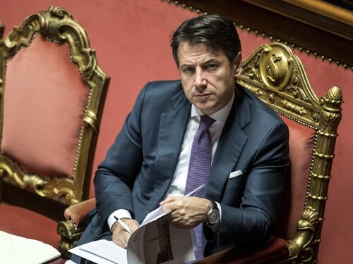Conte blinda la poltrona: "Ho il sole, il cielo, il mare"