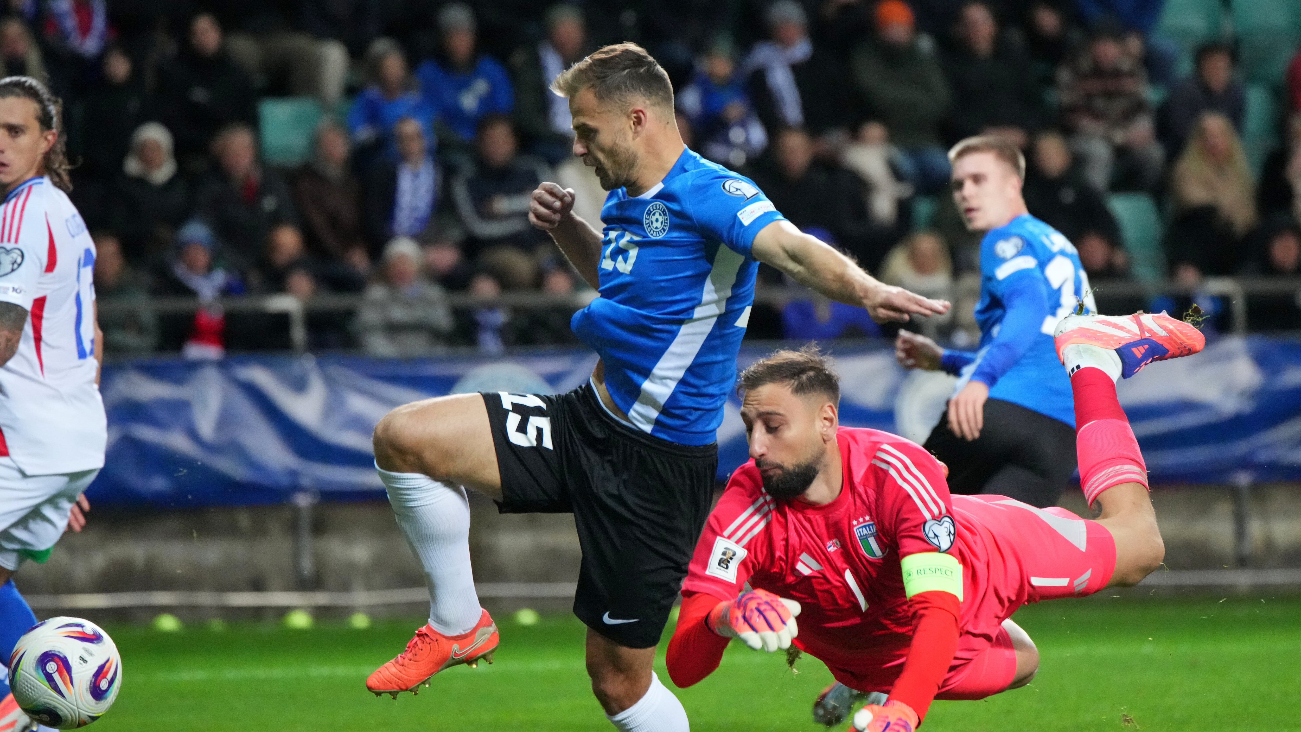Donnarumma, che combini? La clamorosa papera contro l’Estonia