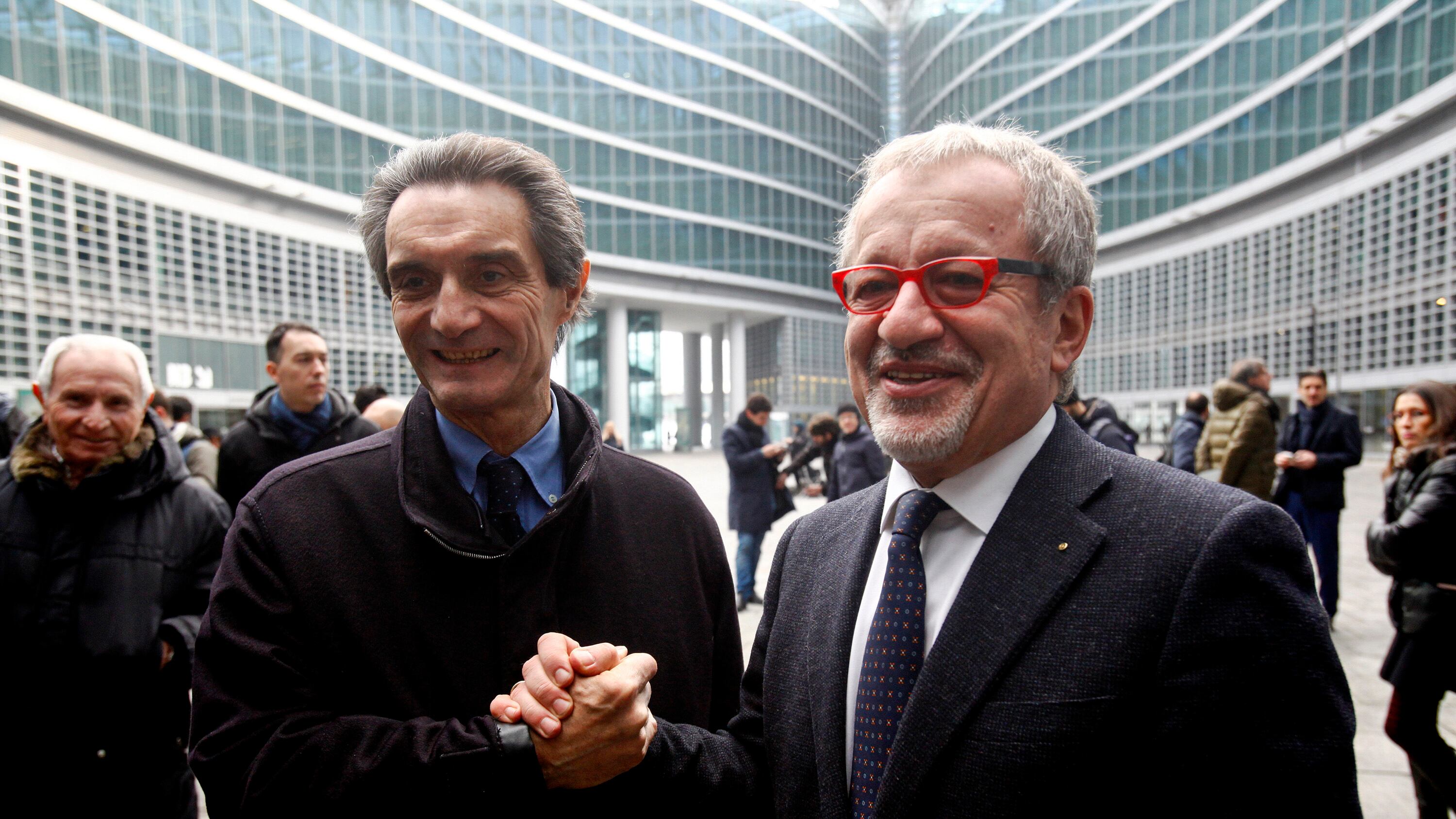 Regione, oggi staffetta fra Maroni e Fontana. E la giunta è già pronta