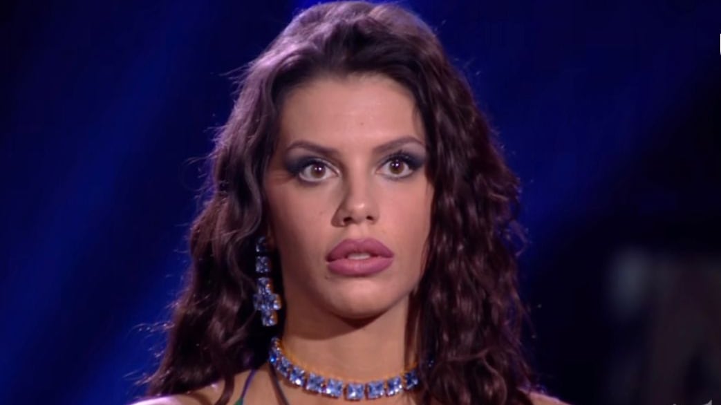 Gf vip, Antonella Fiordelisi fuori per colpa della madre? Il parere della psicologa