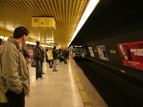 "Non prendere la metro il primo maggio", e sui social la bufala è servita