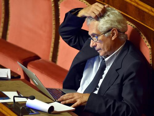 "I dem vendono i seggi. E Renzi si è preso la Rai per controllare il Paese"
