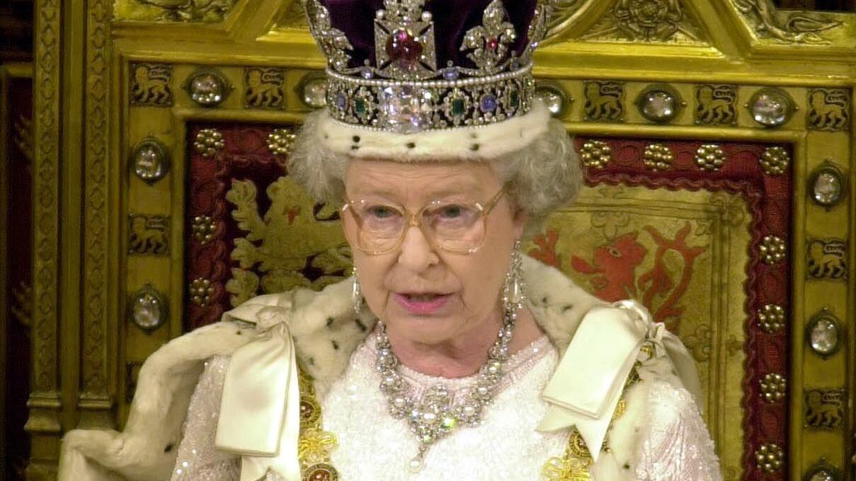“Rubato dai colonizzatori”. L’India rivuole il Koh i Noor della Regina