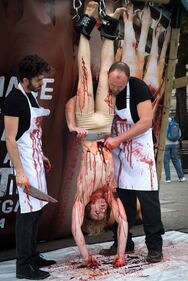 La macellazione umana in piazza a Londra 36