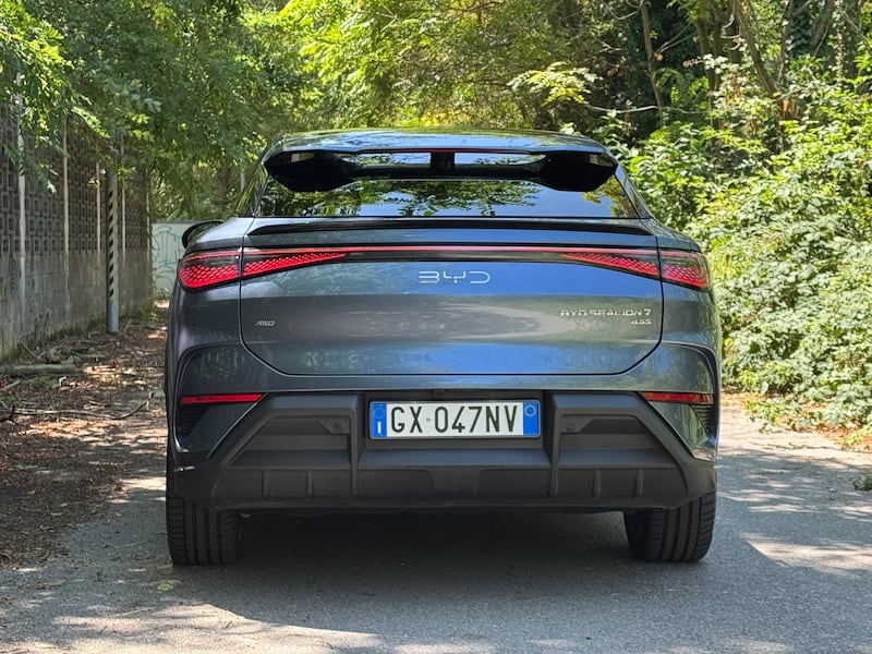 BYD Sealion 7: la gallery del nuovo suv coupè cinese 16