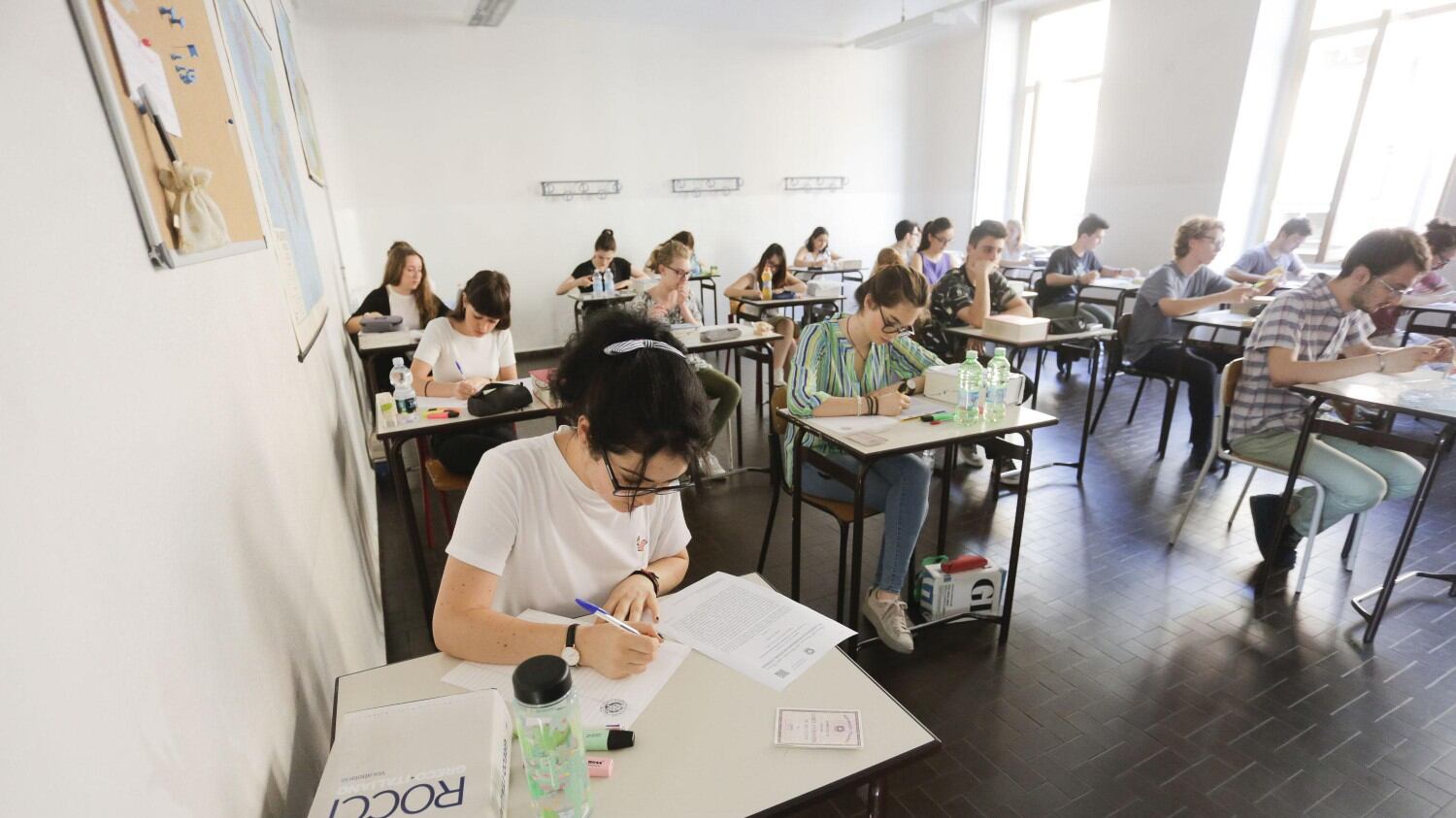 Il nuovo orale è una scuola di assurdità: argomenti mai studiati e nessuna domanda