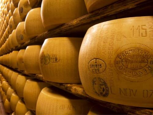 Masterchef, denuncia di Coldiretti: troppo spesso usano il "Parmesan"