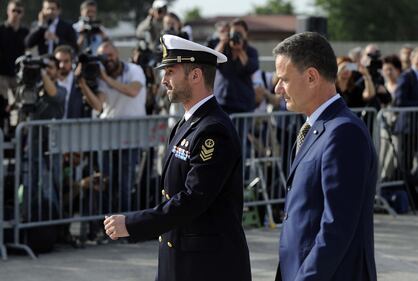 Salvatore Girone atterra a Roma 11