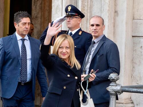 Governo Meloni, boom di apprezzamenti social. Letta unico leader bocciato