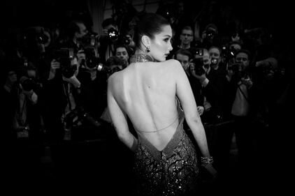 Carla Bruni e Bella Hadid: foto 1
