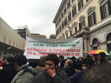 I musulmani scendono in piazza contro l'Isis 4