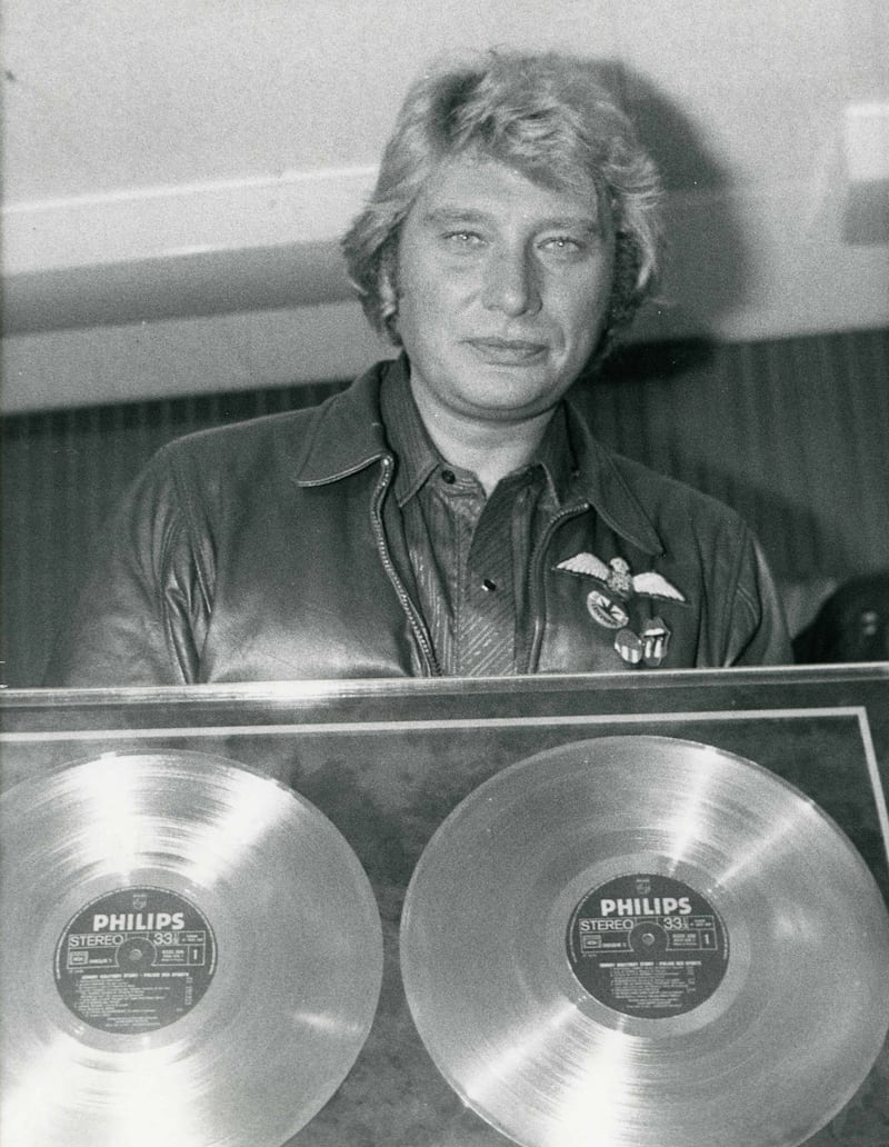 La Francia piange Johnny Hallyday 6