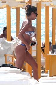 Cristina Buccino, sexy al mare 2