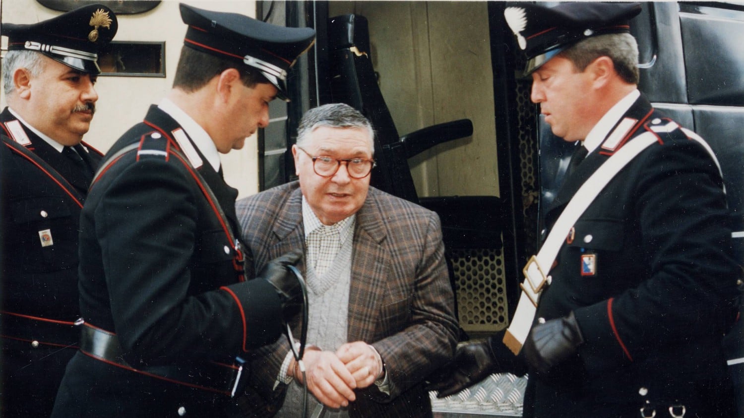 Confiscato il tesoretto di Totò Riina: villa e aziende