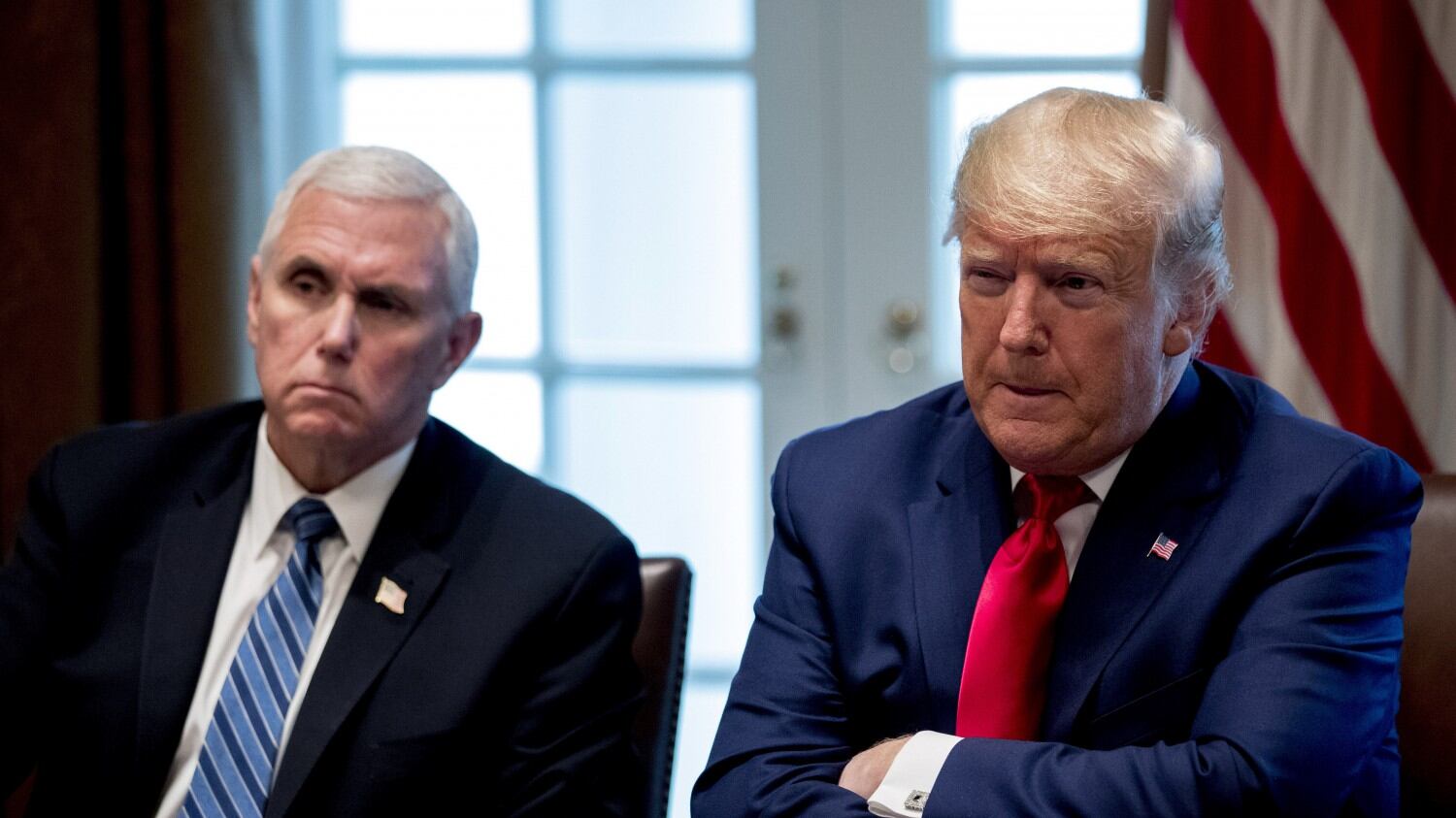 Trump fa il duro (ma non il tampone). "Stop ai voli dall'Ue mossa salvavita"