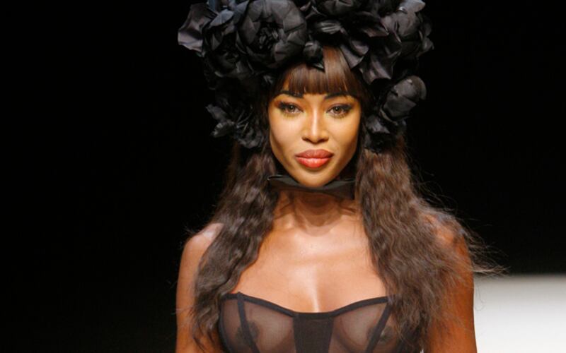 Naomi Campbell, 45 anni da Venere Nera 28