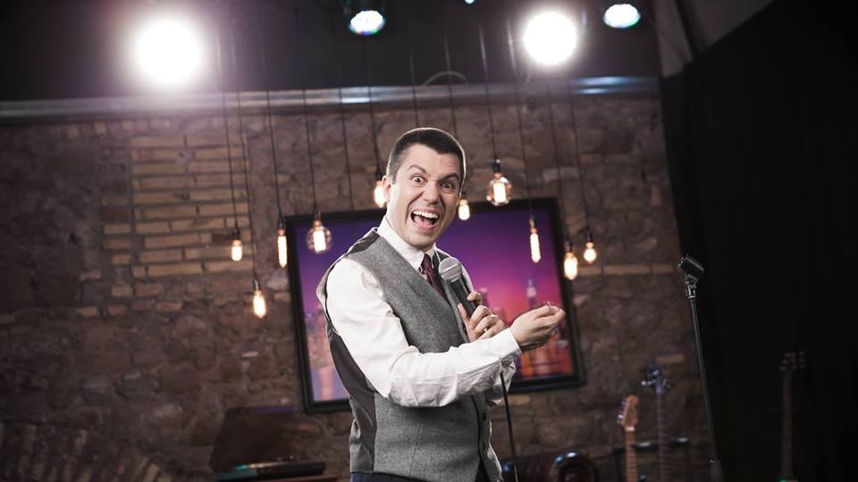"Stand Up Comedy? Da noi è cabaret con meno buonismo"