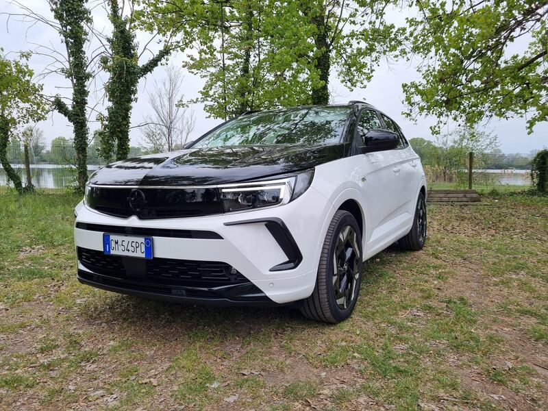 Opel Grandland Gse, guarda le foto 1