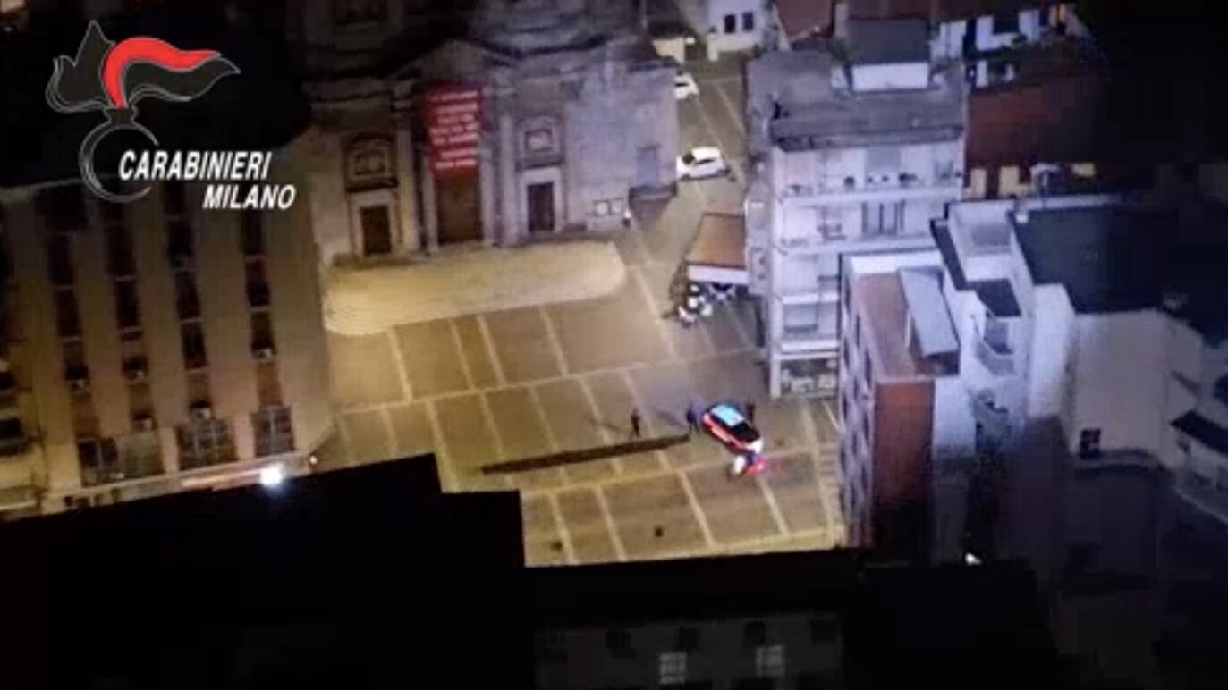 Provocano un incidente a Trezzano sul Naviglio e scappano. Arrestati due marocchini