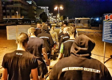 Rimini, ronde Forza Nuova in spiaggia 2