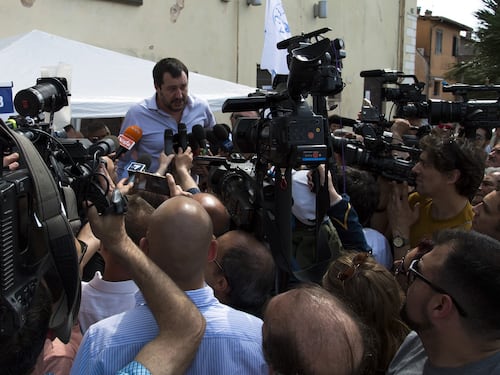 Lo Spiegel contro Salvini: "In Germania ha contatti non proprio democratici"