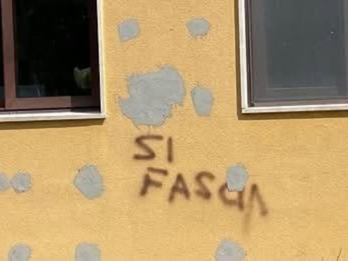Il Pd a Pisa dà la caccia ai fascisti. Ma trova un cappotto termico