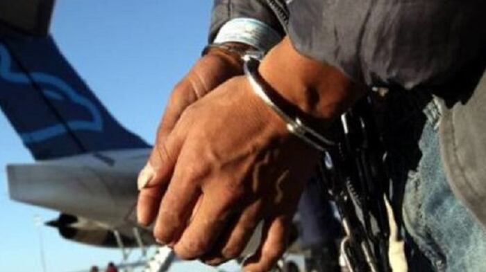 Parma, ghanese ubriaco aggredisce passanti e agenti, ora espulsione