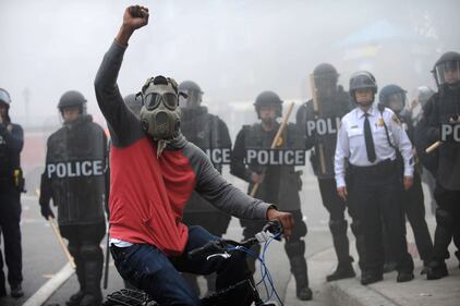 Baltimora come Ferguson: guerriglia dopo la morte di un nero 12
