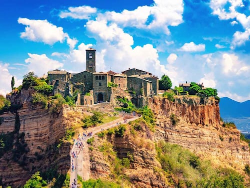 Cammini di fede immersi tra arte e cultura, il turismo lento diventa volano sul territorio