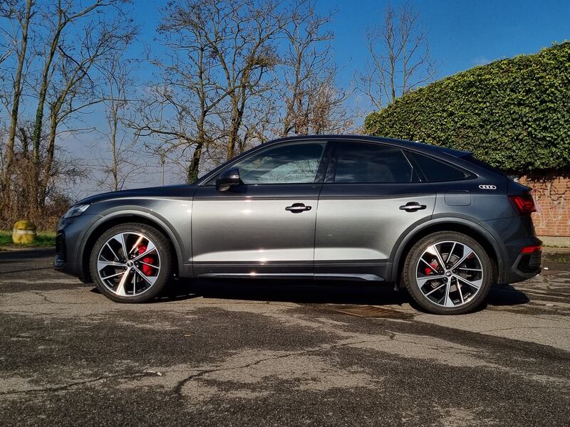 Audi Q5 Spoortback PHEV, guarda le foto 7