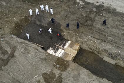 Hart Island, l'isola di New York dove verranno sepolti i morti di coronavirus 11