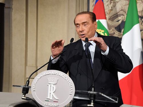 Berlusconi: "È un governo pauperista, voteremo no alla fiducia"