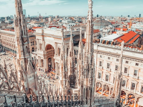 Milano "non è...". Ma a forza di ripeterlo la sinistra non sa più in che città vive