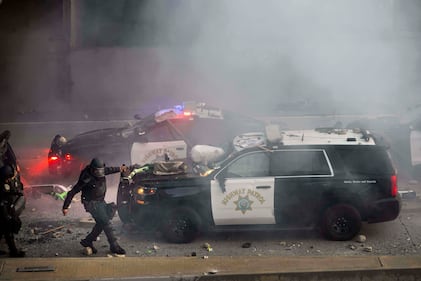 Proteste e scontri a Los Angeles 1