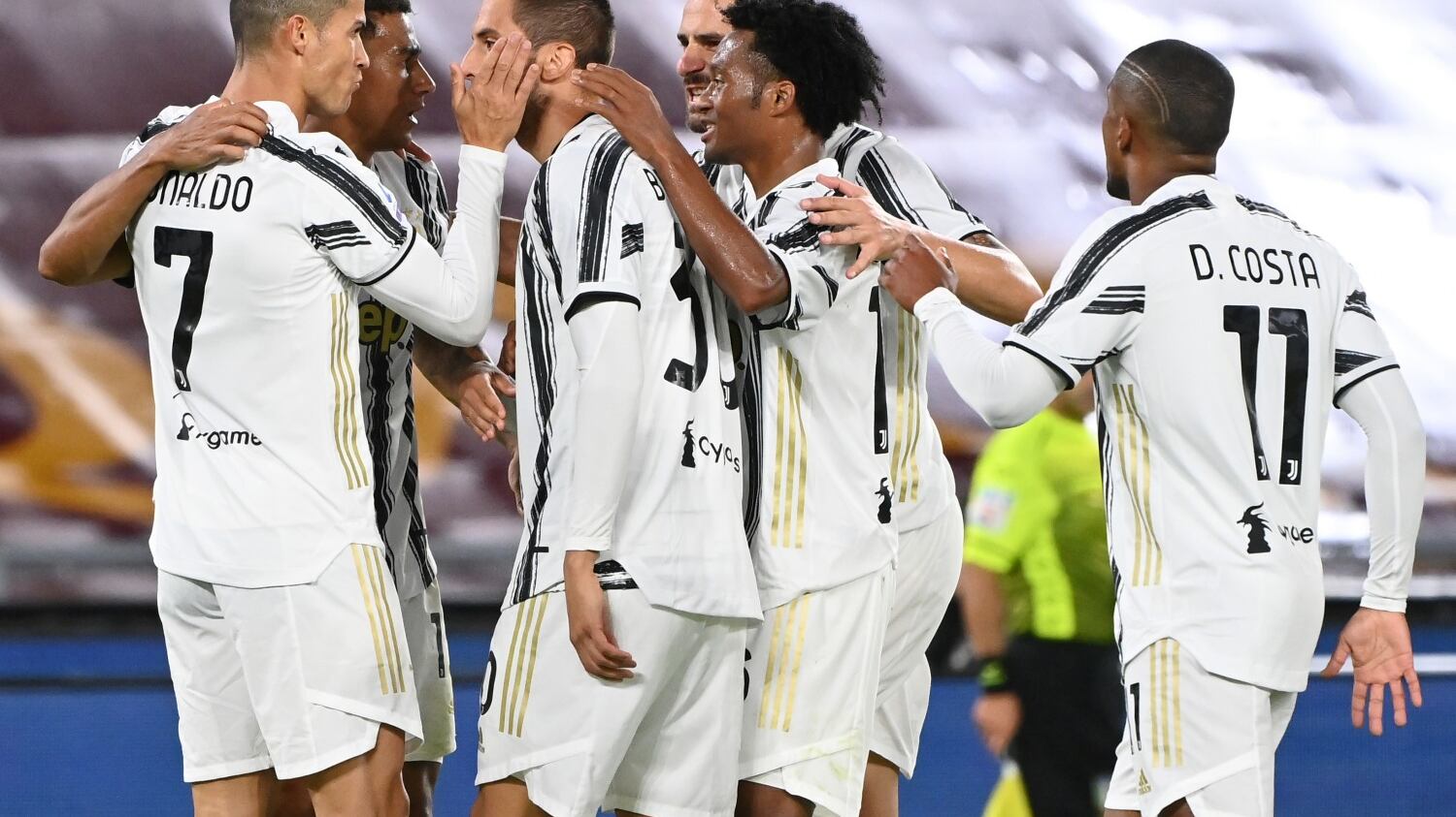 "È un errore di tutti..." L'ex Juve viene insultato