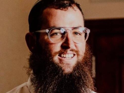 Ucciso rabbino negli Emirati: "Terrorismo antisemita". Spari vicino l'ambasciata d'Israele in Giordania