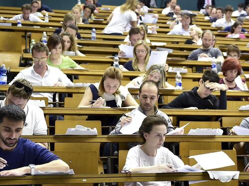 Medicina, i test d'ingresso slittano in primavera: cosa cambia