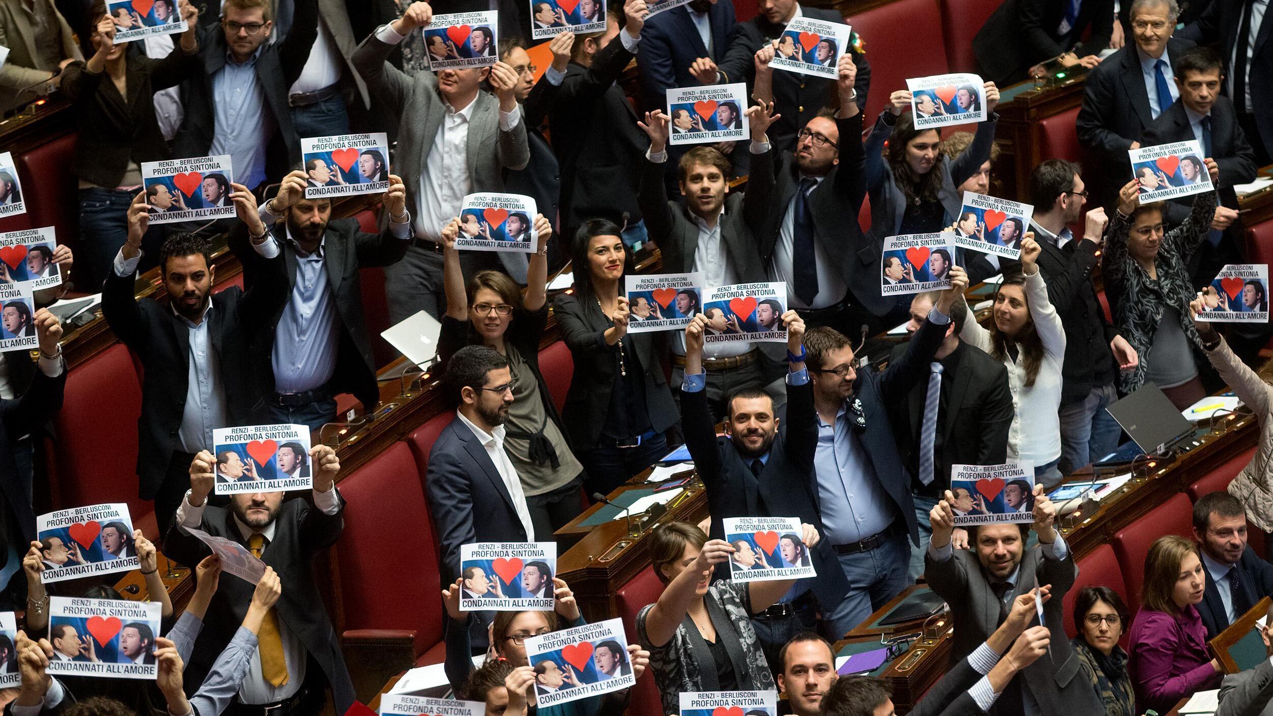 Dalla Camera via libera all'Italicum. Ora la parola passa al Senato