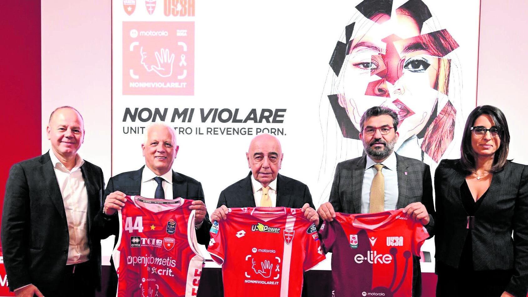 Il Monza scende in campo contro il revenge porn. Sulle maglie domani la scritta #nonmiviolare