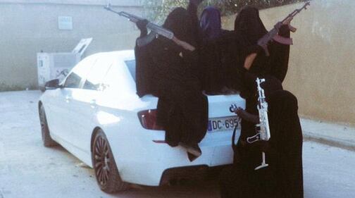 Così vivono le donne dell'Isis 1