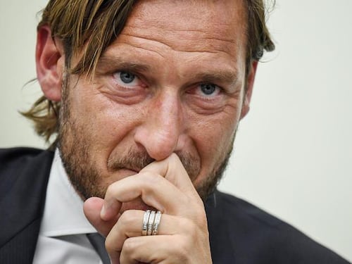 Totti beccato (di nuovo) con Noemi: "Hanno passato la notte insieme"