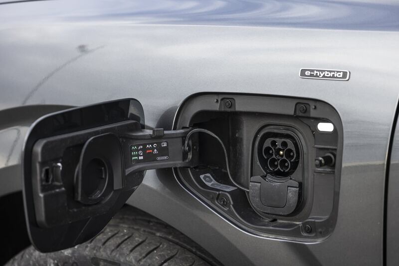 Audi Q3 e-hybrid: guarda la gallery 9