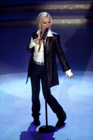 Patty Pravo, icona sexy ieri e oggi 5