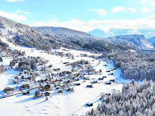 Riflettori accesi sulla Val di Fiemme. Palcoscenico pronto: iniziano i Giochi