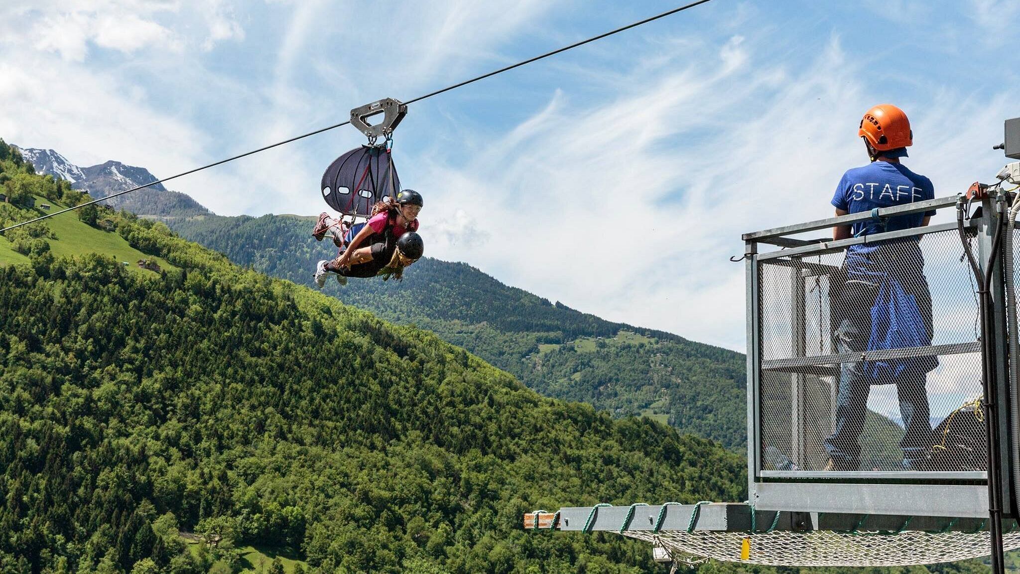 "Errore nell'imbracatura, niente malore". Così è morta Ghizlane sulla zipline in Valtellina