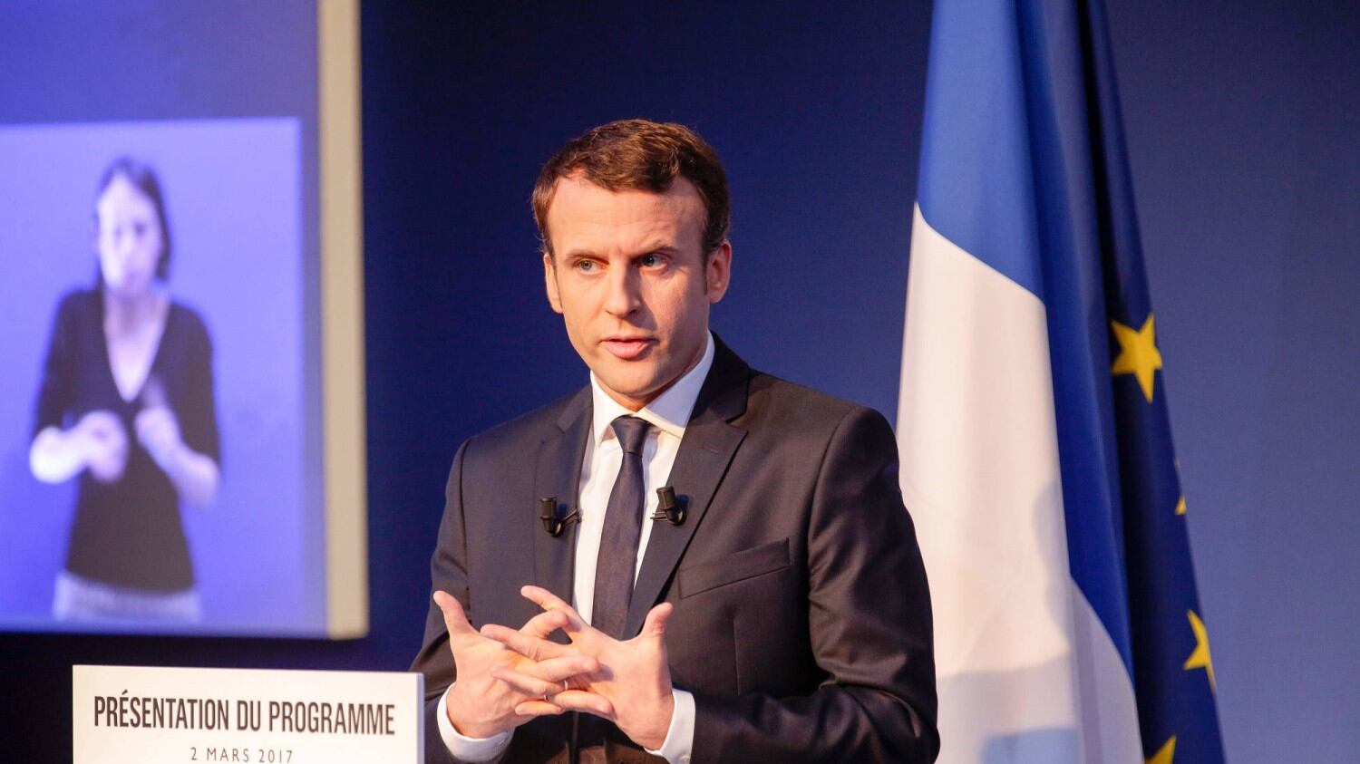 Bruxelles "vota" al ballottaggio "Con Macron vince l'Europa"