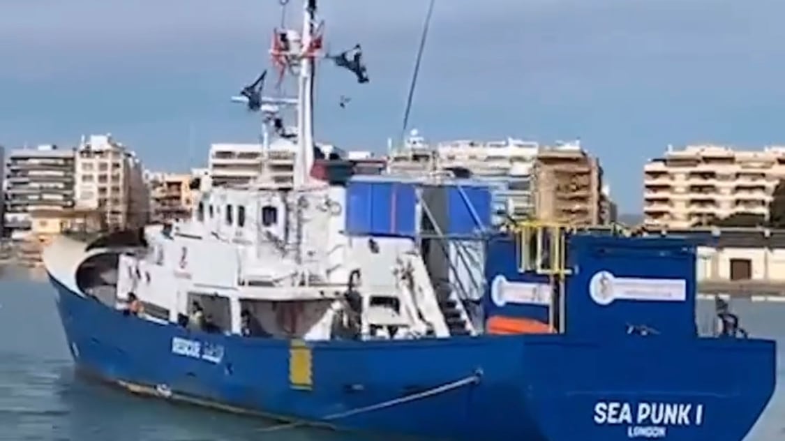 "Nave pericolosa". L'Ong rinuncia all'operazione nel Mediterraneo