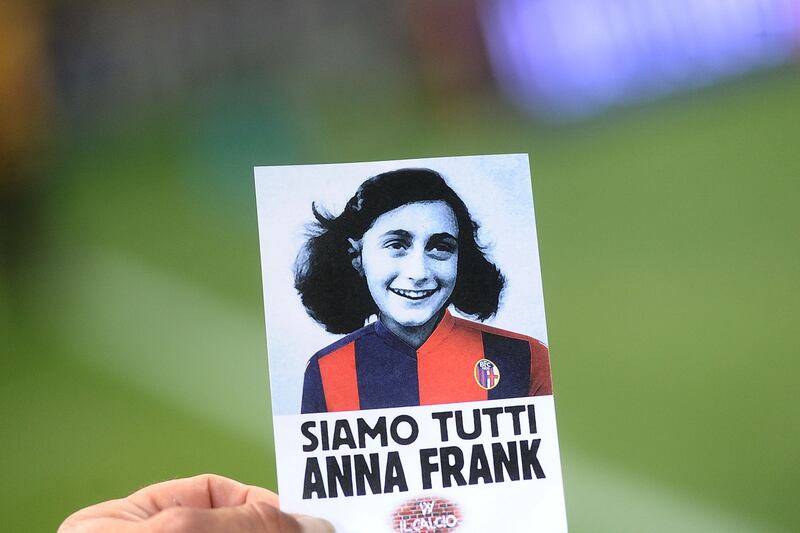 Lazio a Bologna con la maglia di Anna Frank 2