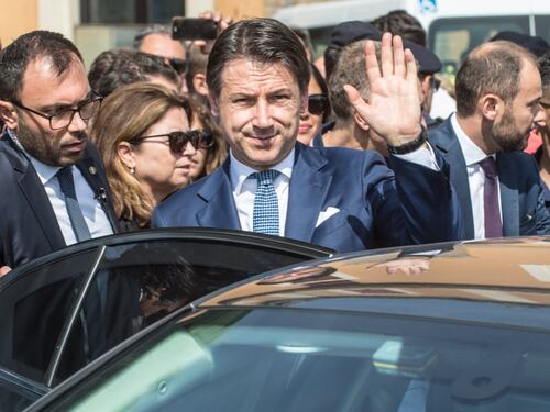 Hanno tolto lo scudo ai medici per levare dai guai Conte & c.