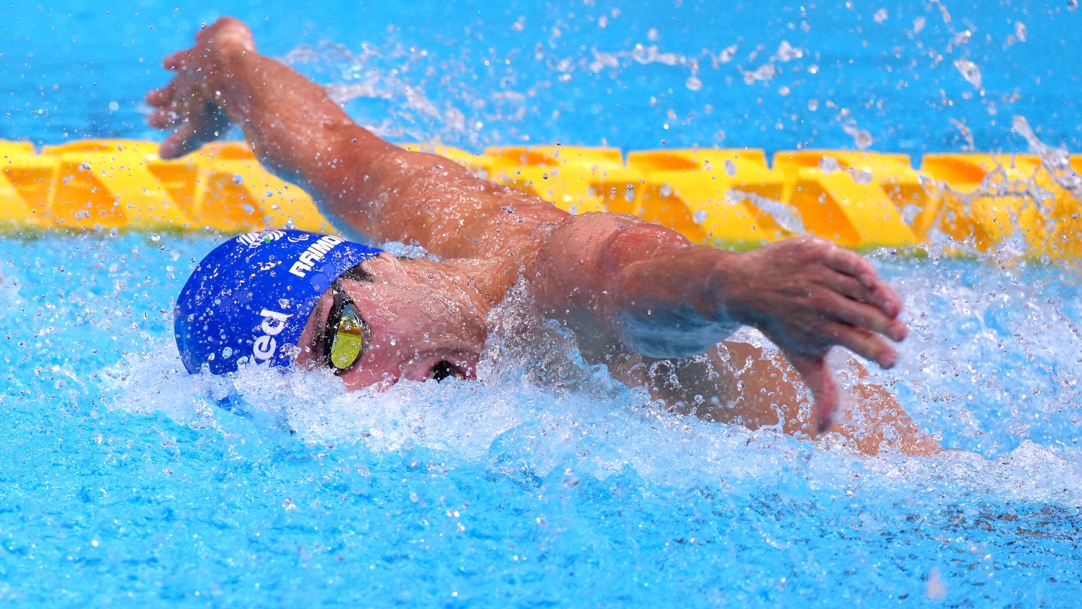 Il nuoto vola con il "settebello" di Raimondi. "Le medaglie non nascondono i problemi"